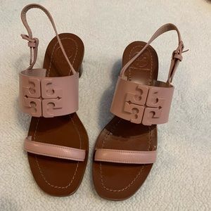 Tory Burch pink sandal size 6